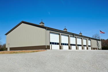 post frame building-1